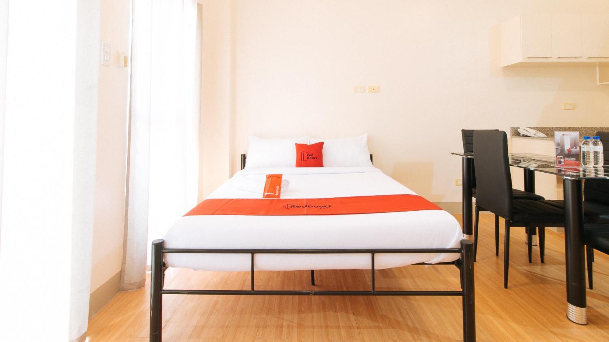 Reddoorz Plus At Alpina Heights Paranaque Paranaque City Extérieur photo