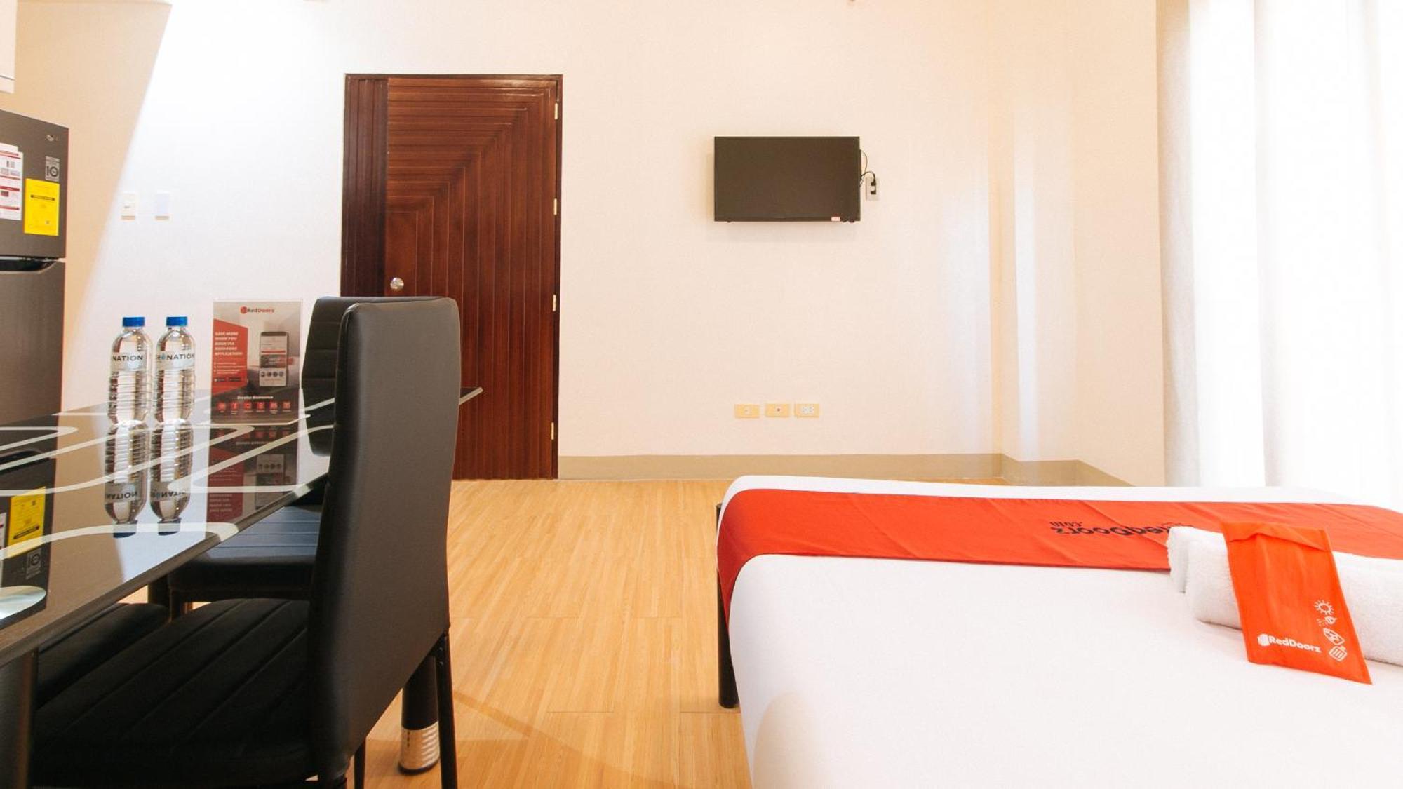 Reddoorz Plus At Alpina Heights Paranaque Paranaque City Extérieur photo