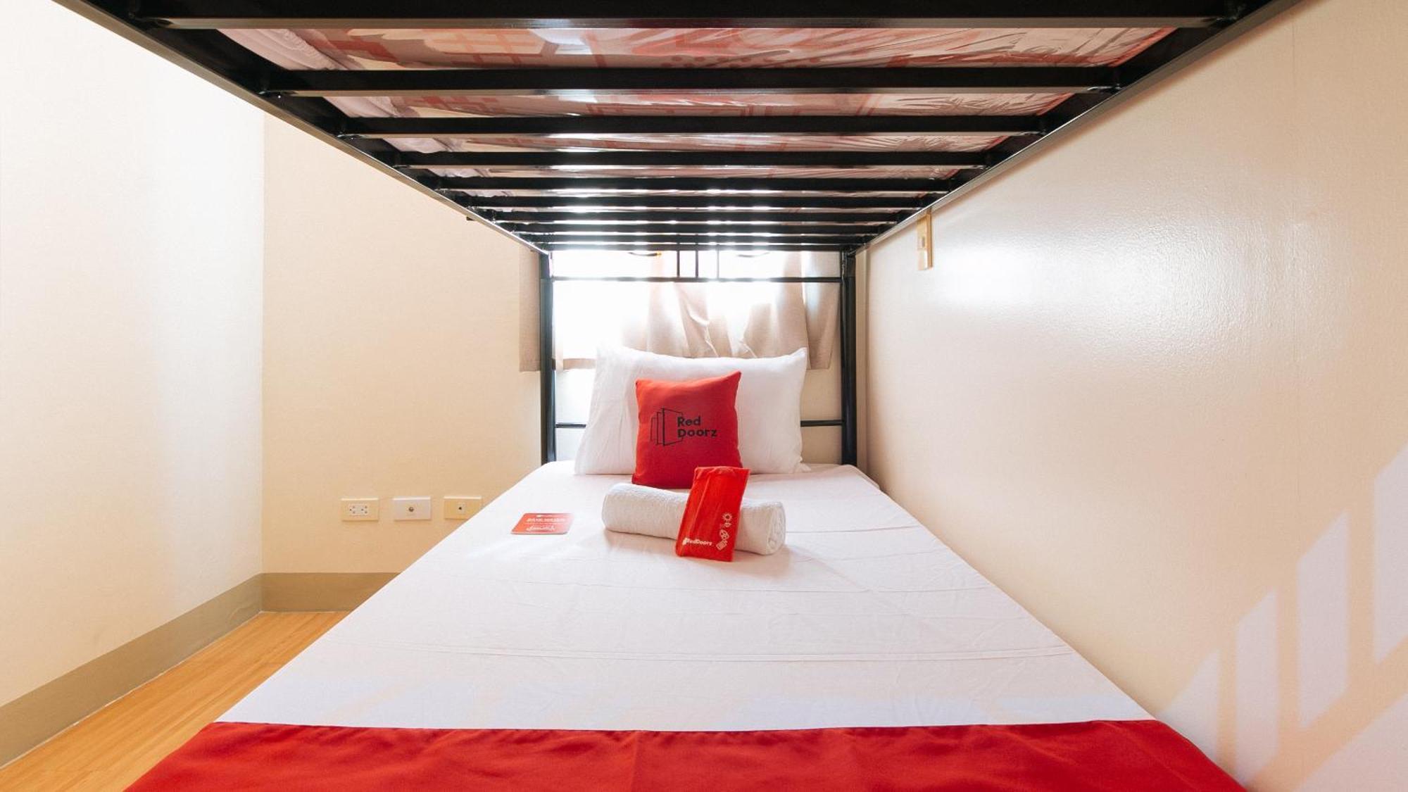 Reddoorz Plus At Alpina Heights Paranaque Paranaque City Extérieur photo