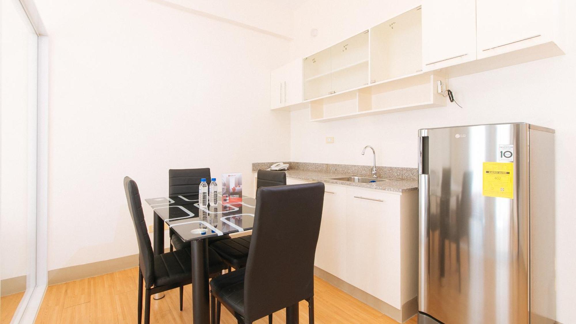 Reddoorz Plus At Alpina Heights Paranaque Paranaque City Extérieur photo