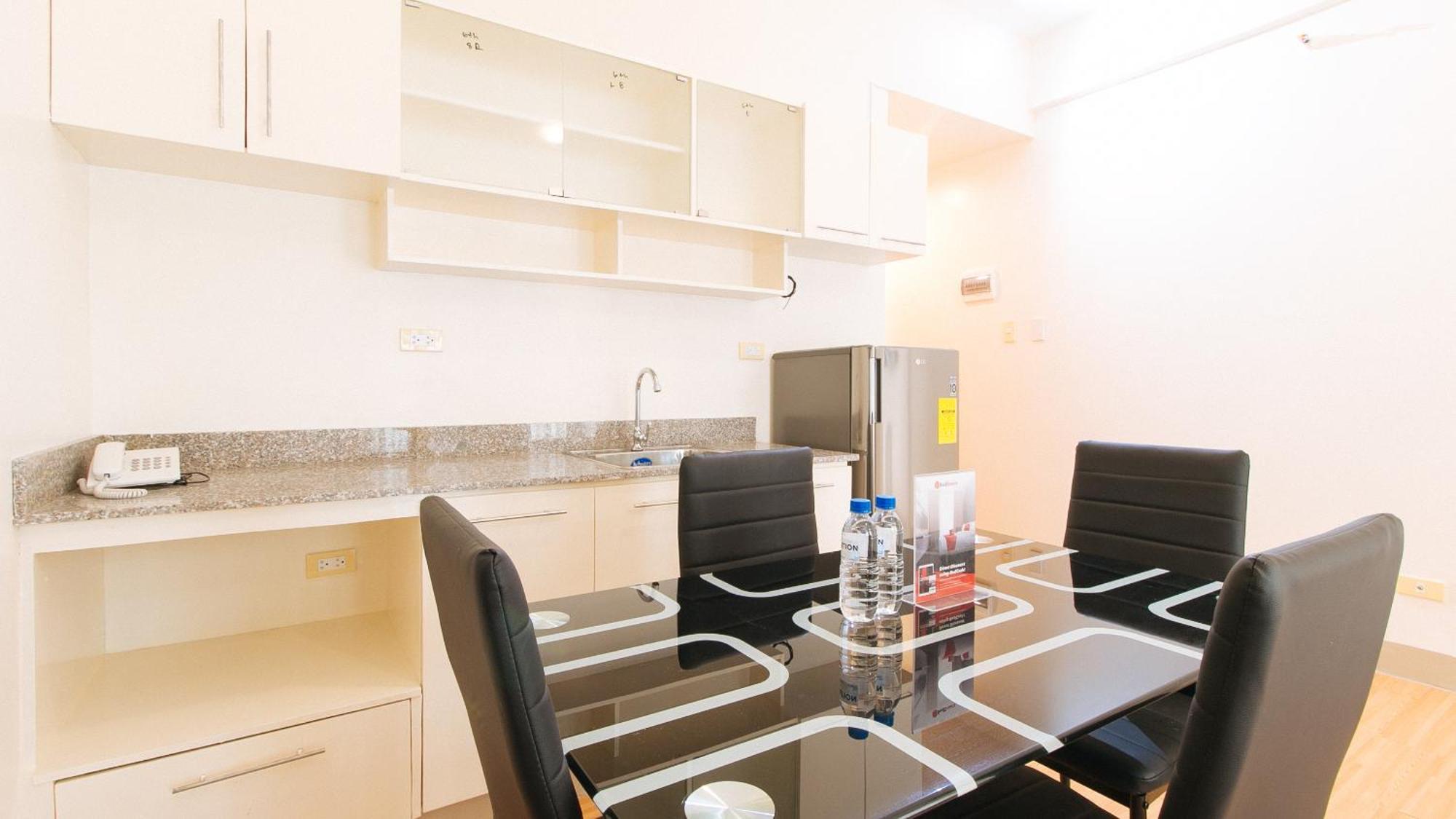 Reddoorz Plus At Alpina Heights Paranaque Paranaque City Extérieur photo