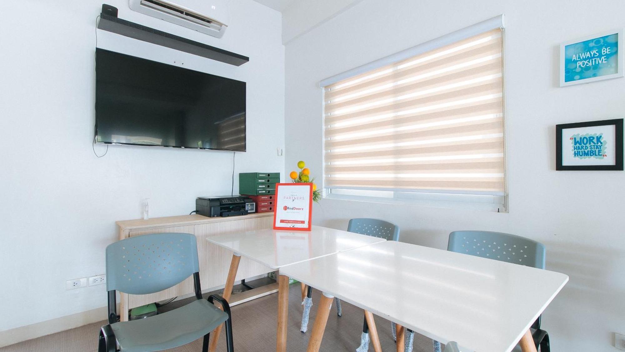 Reddoorz Plus At Alpina Heights Paranaque Paranaque City Extérieur photo